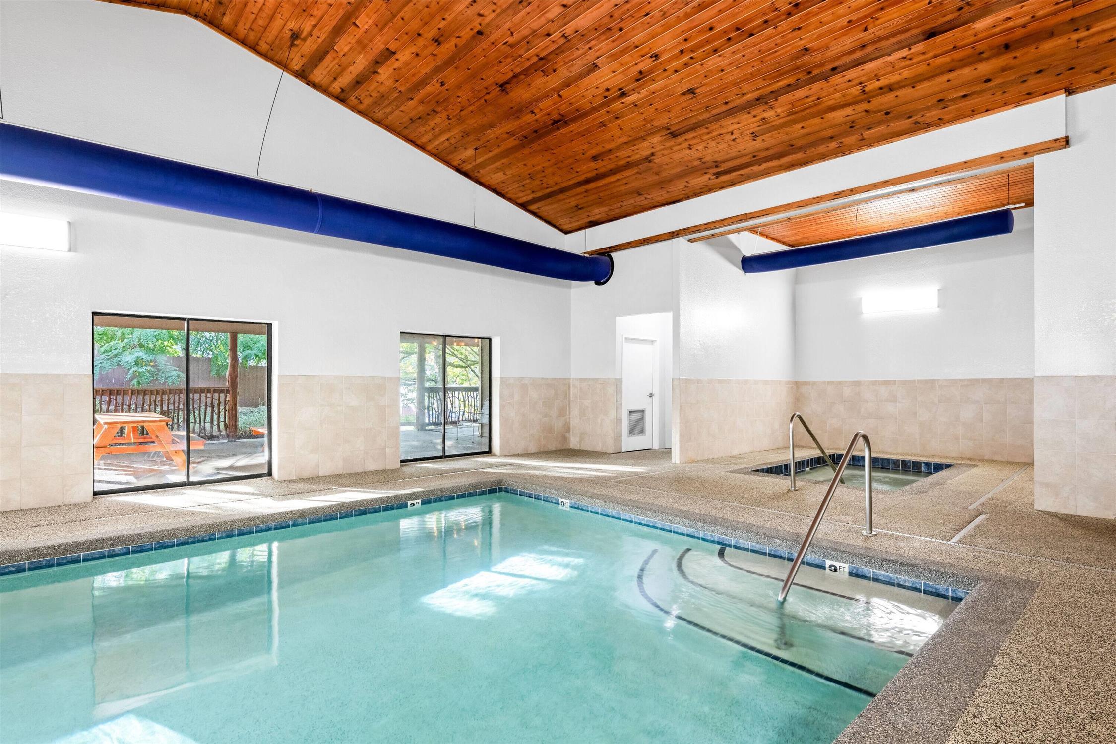 La Quinta Inn & Suites by Wyndham Boone University 26/63