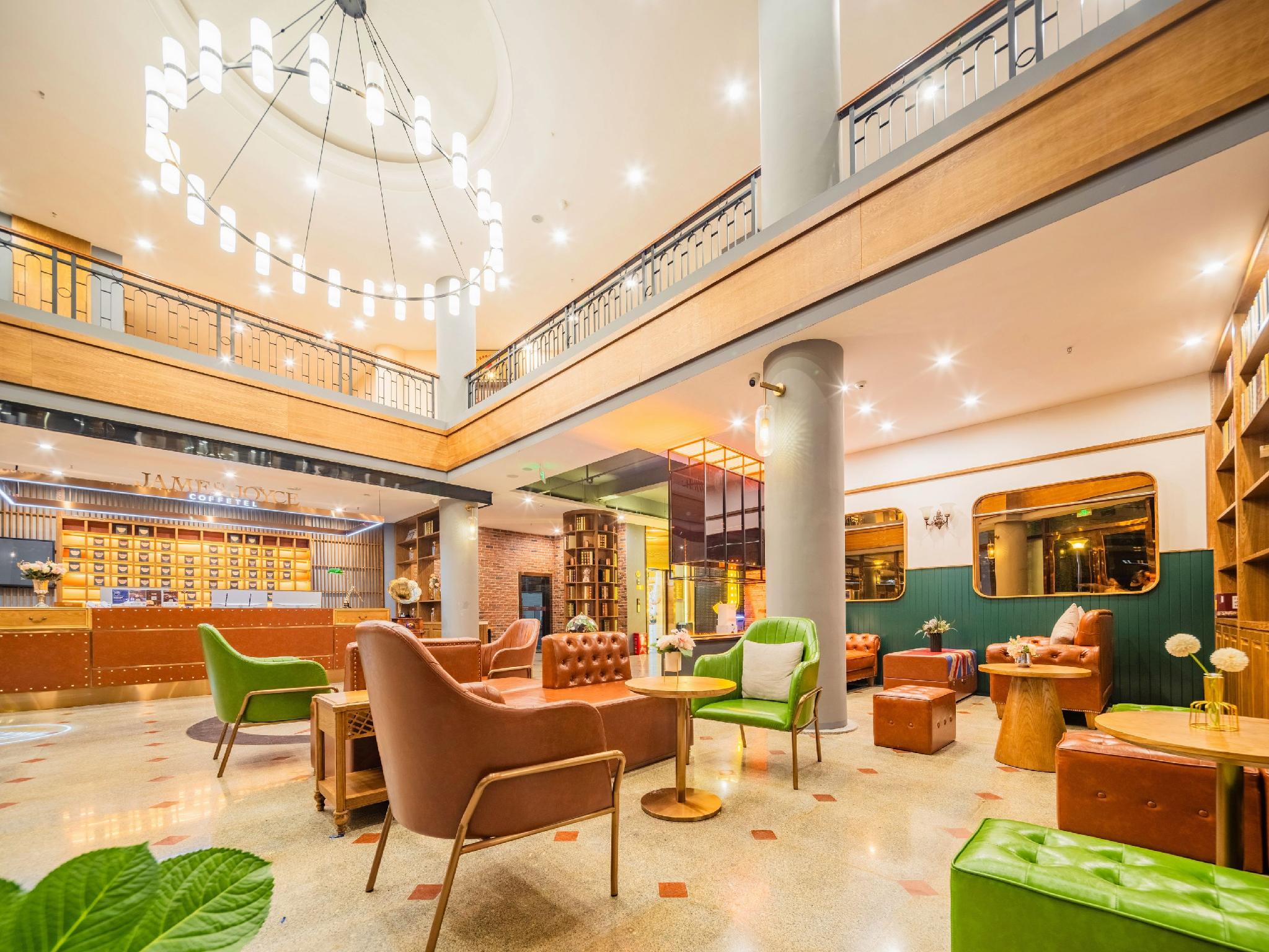 James Joyce Coffetel Chengdu (Huayang Convention and Exhibition Center Haichang Polar Aquarium) 35/42