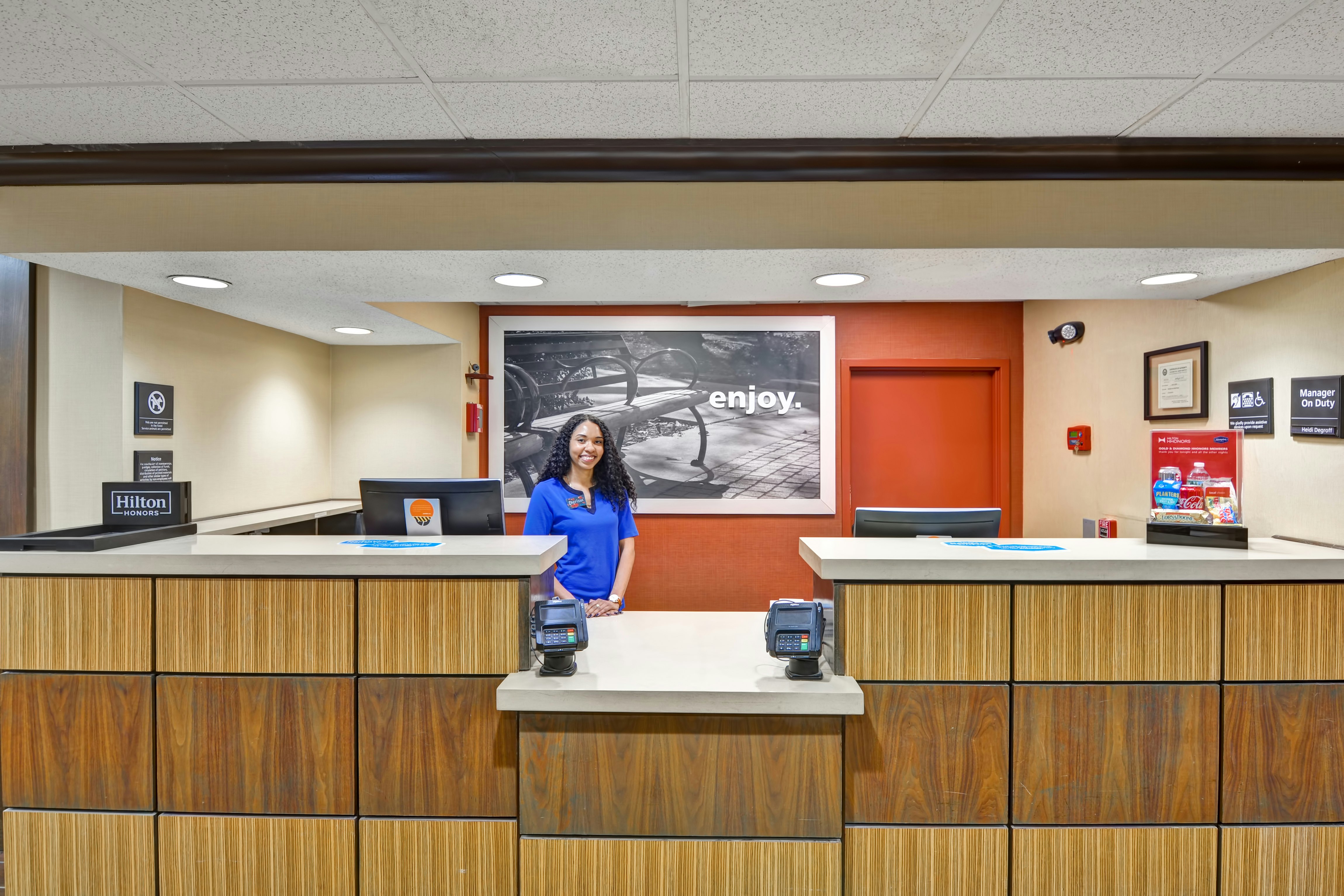 Hampton Inn Albany-Wolf Road photo2