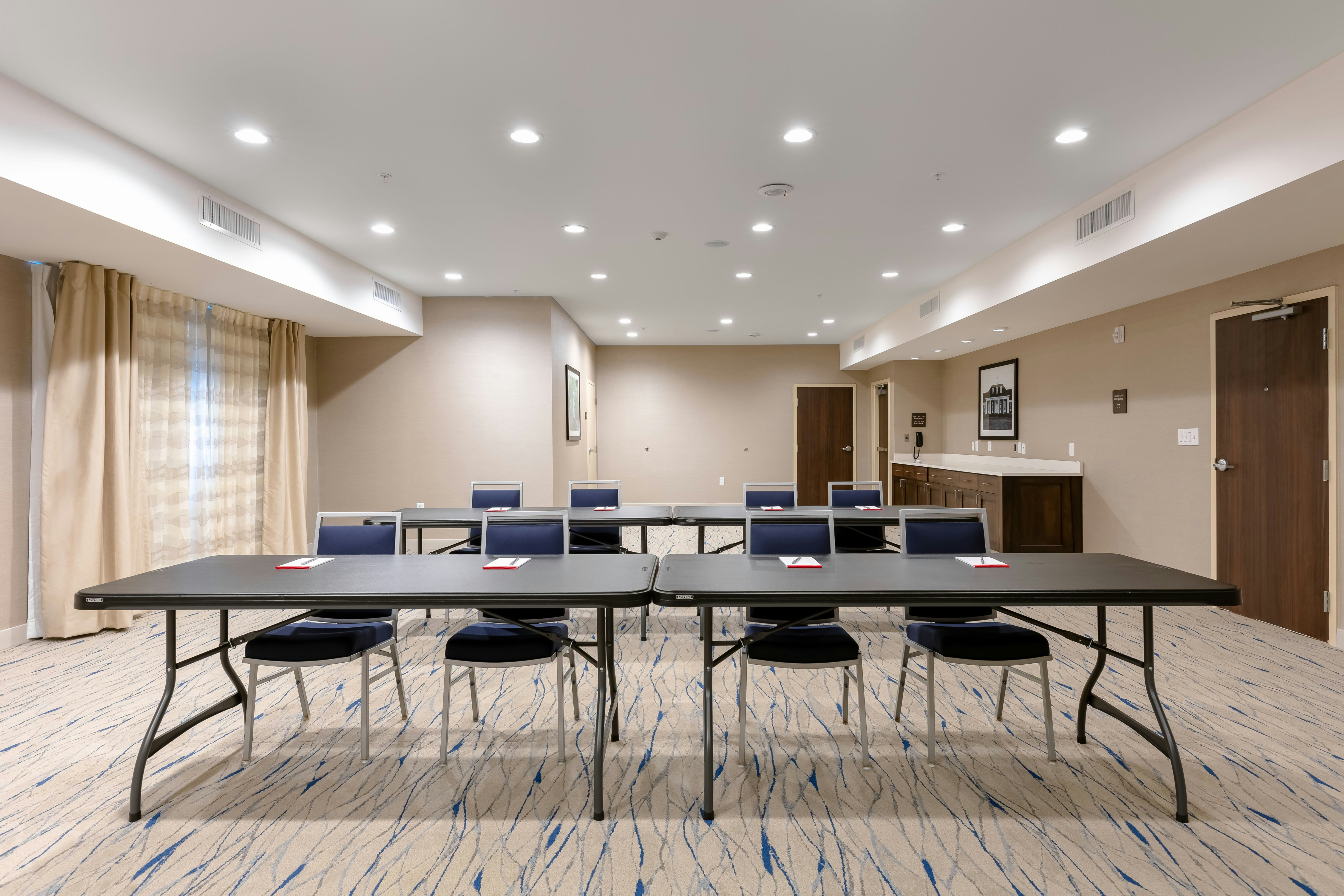 Hampton Inn Wetumpka, AL 18/27