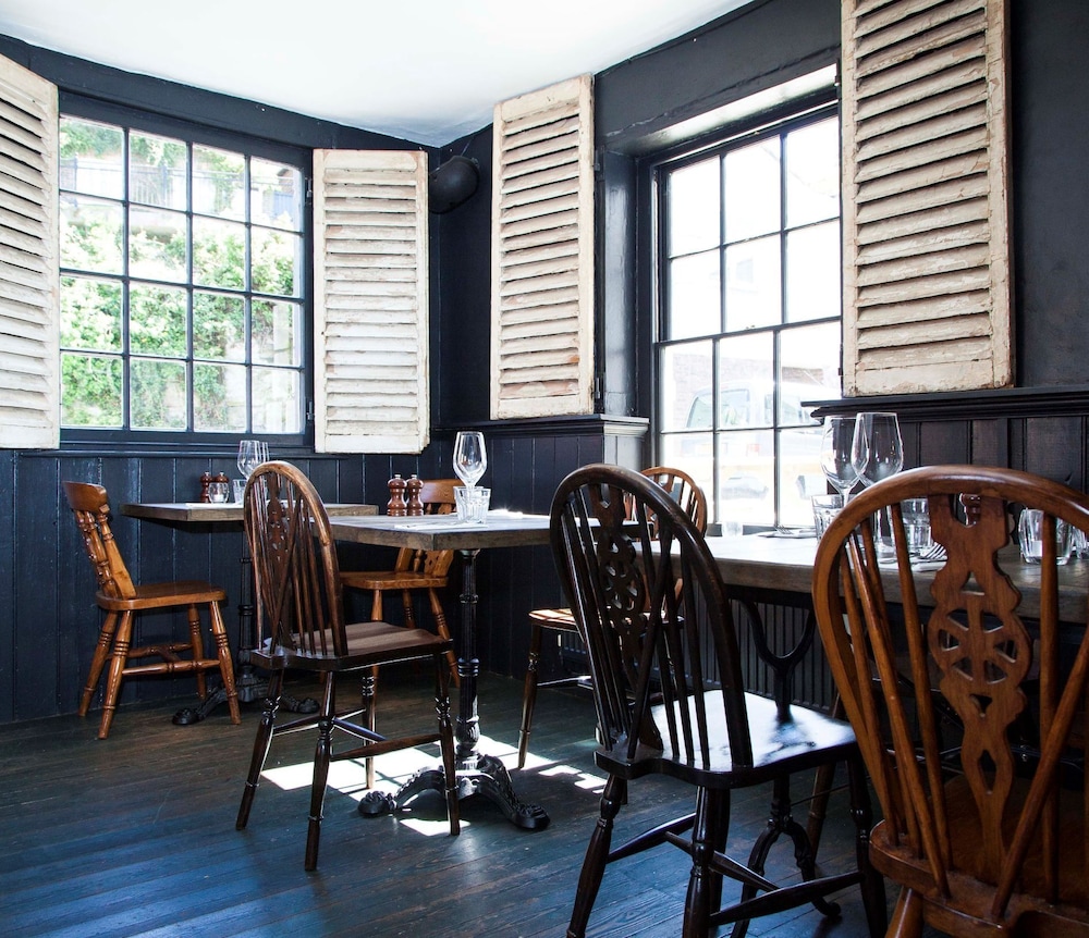 The Ship Inn 43/50