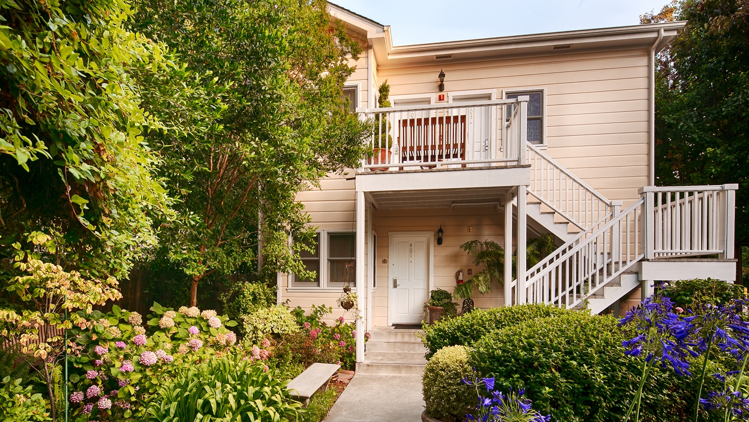 Elm House Inn 43/48