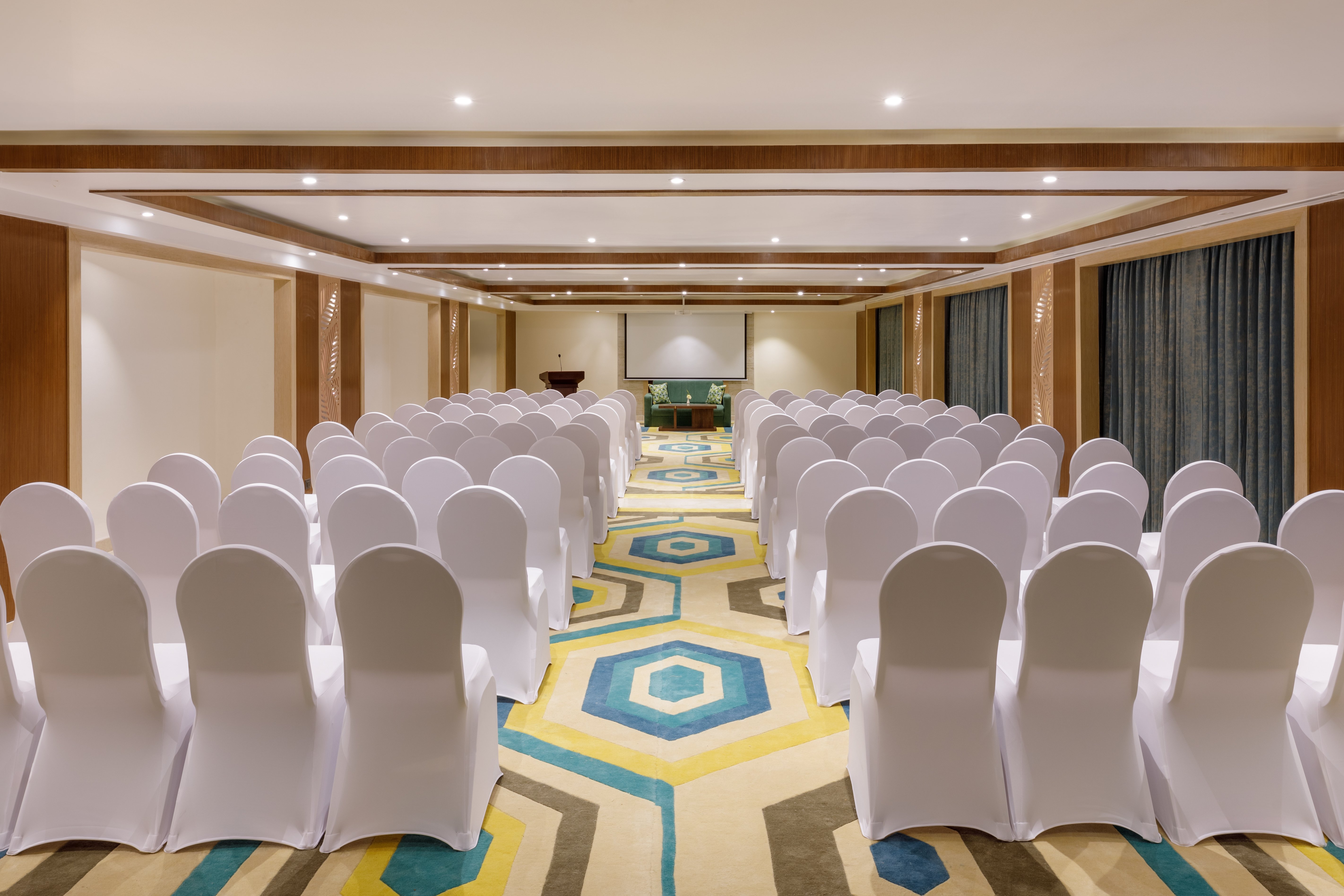 Holiday Inn Resort, Kathmandu 21/34