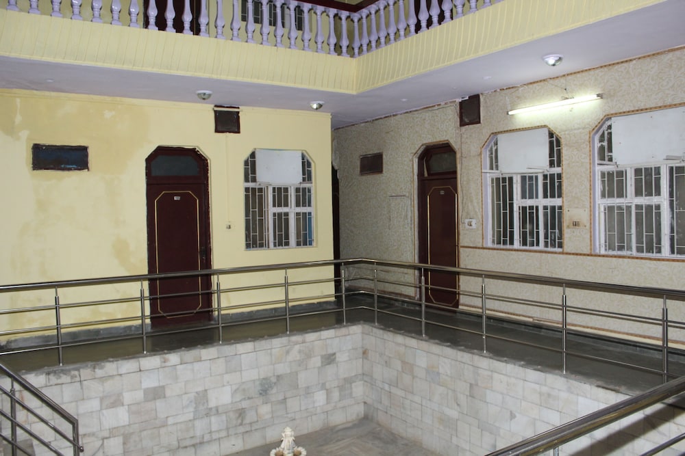 HOTEL RAJ BED AND BREAKFAST 10/36