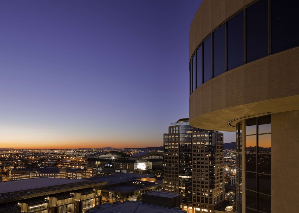Hyatt Regency Phoenix 43/50