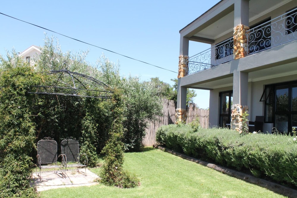 Stone Olive Guest House 40/50