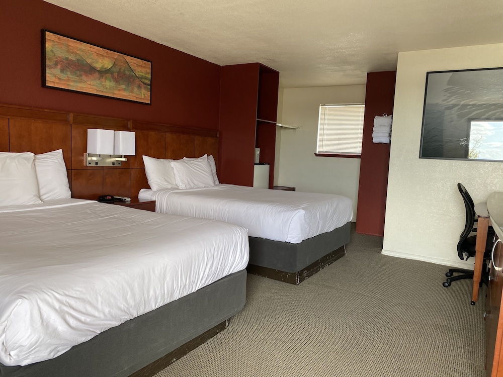 Lakeshore Inn 10/53