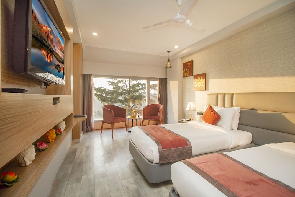 Amritara Surya, Mcleodganj 31/68