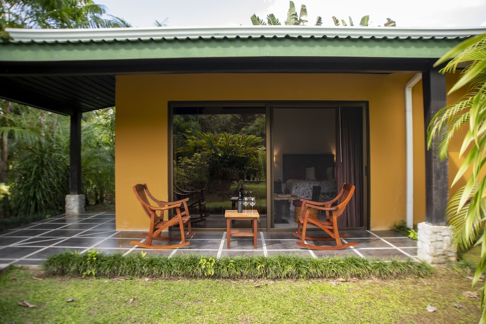 Arenal Manoa And Hot Springs 1/50