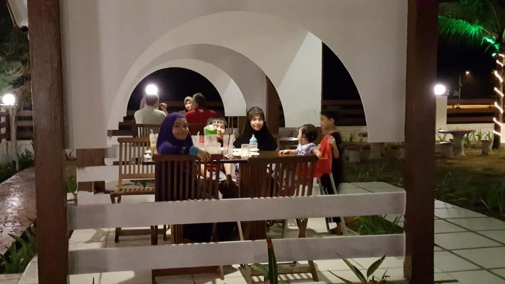 Al Safina Kijal Beach Resort & Restaurant 31/47