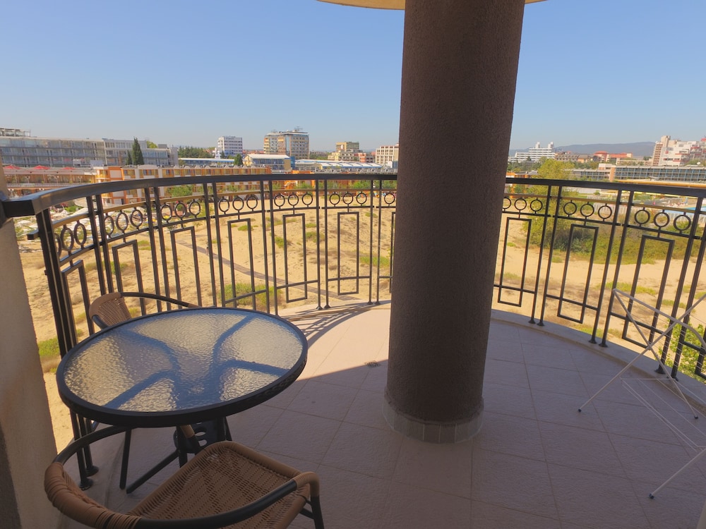 Golden Rainbow Vip Residence 55/71