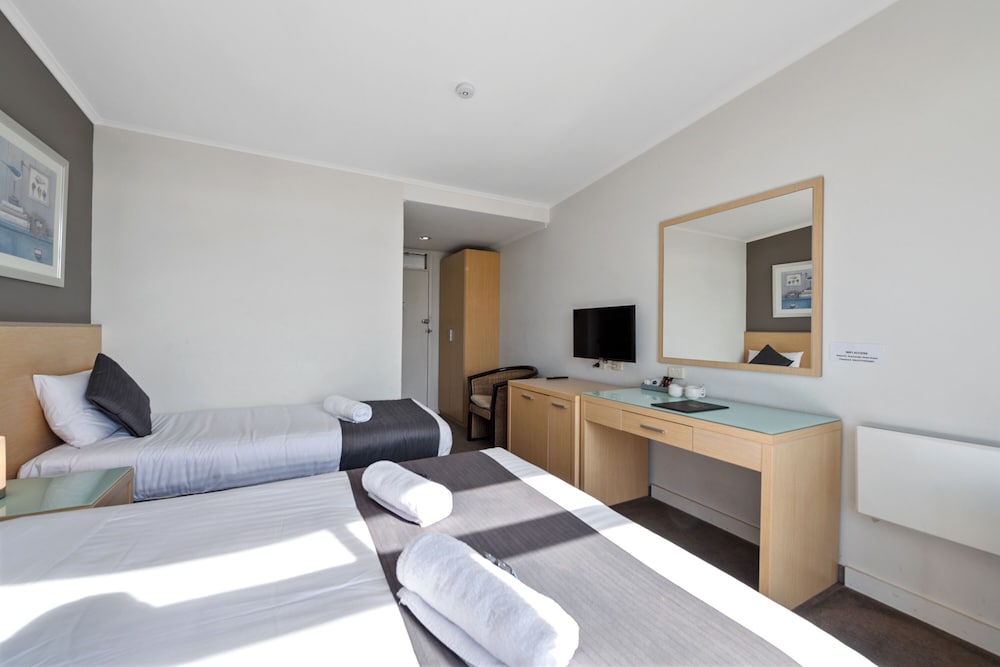 Scamander Beach Resort Hotel 19/49