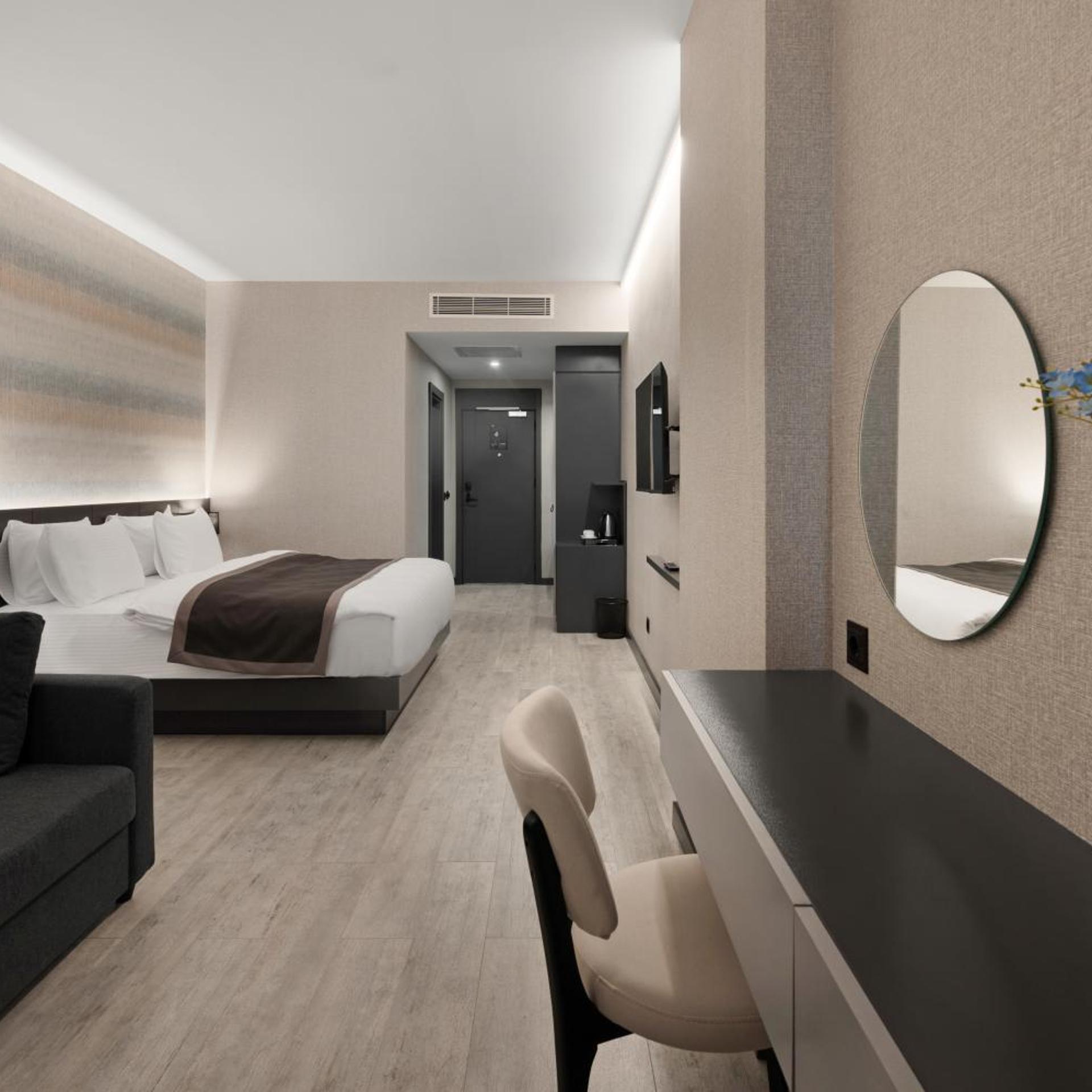 DDK Hotel 18/40