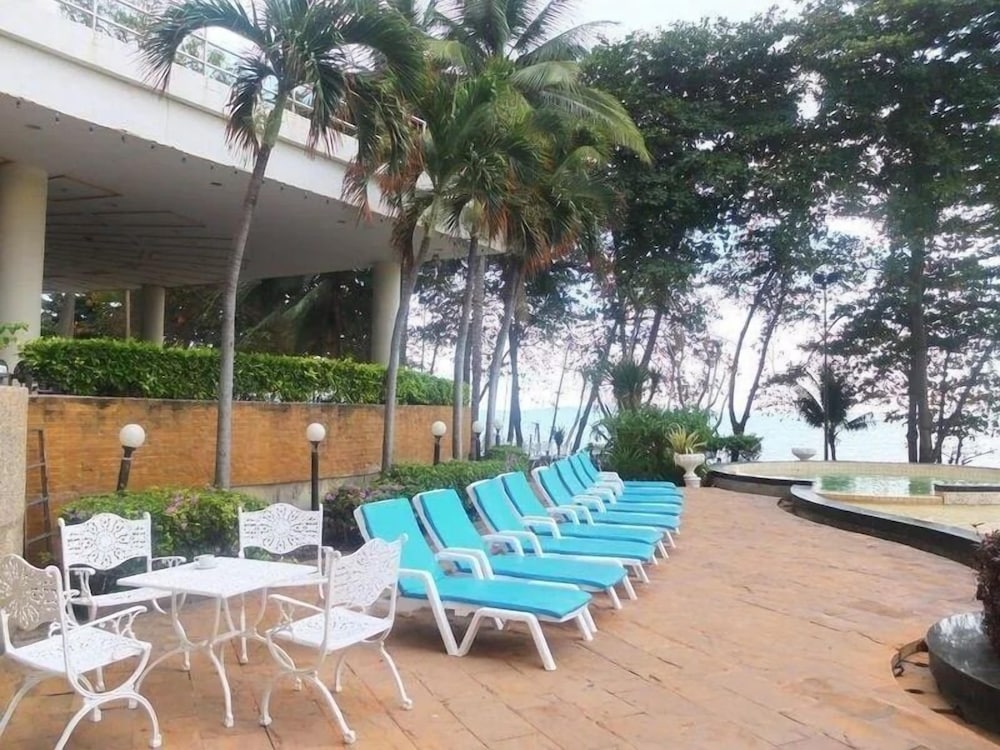 Adriatic Palace Pattaya 33/38