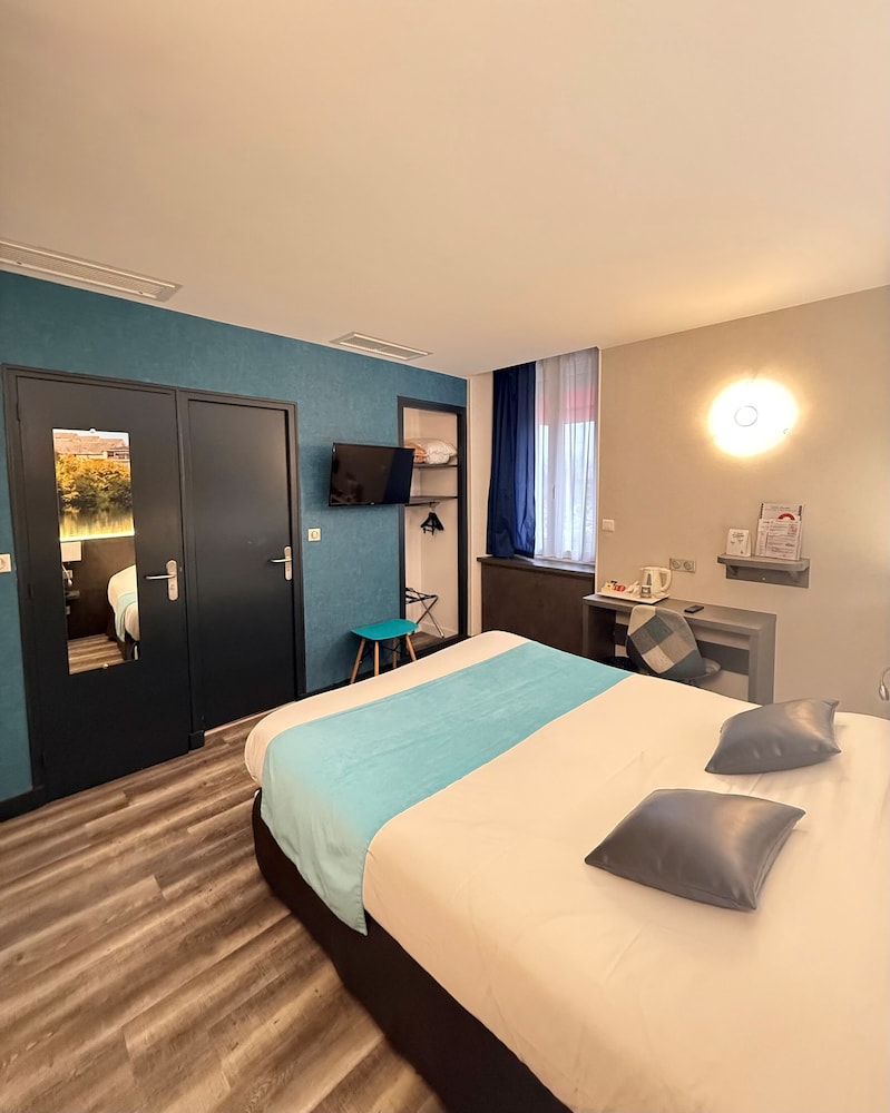 The Originals City, Hotel Le Boeuf Rouge, Saint-Junien 23/56