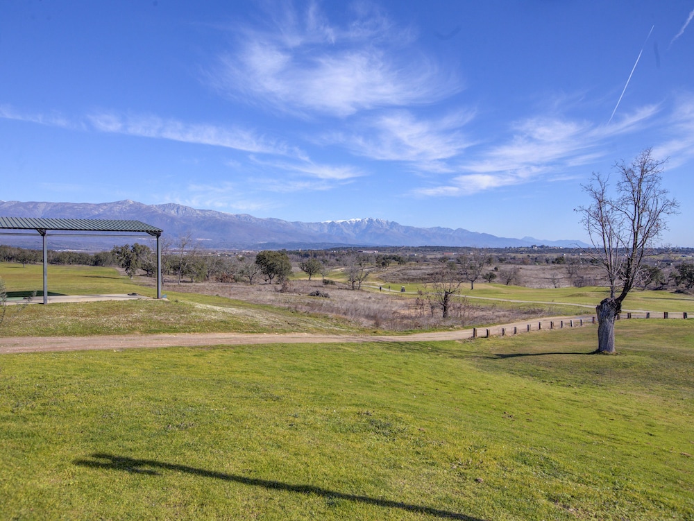 Hospedium Valles de Gredos Golf 38/50