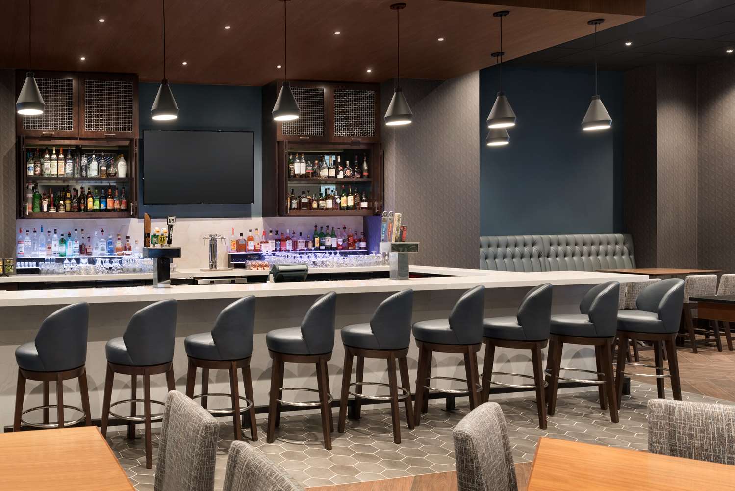 restaurant cafeteria