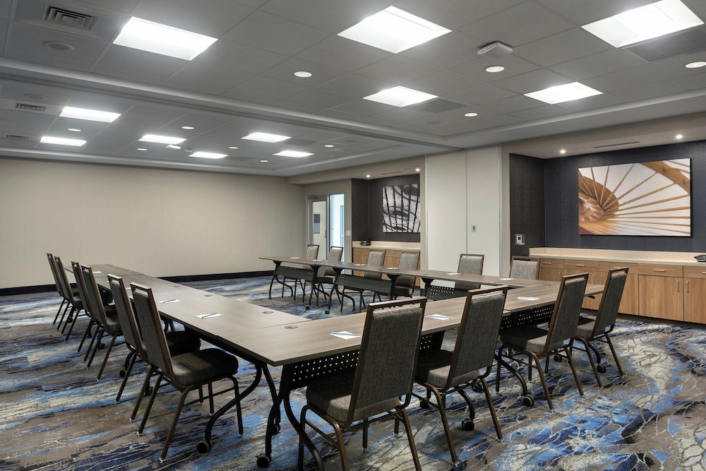 Fairfield Inn & Suites Coastal Carolina Conway 25/31