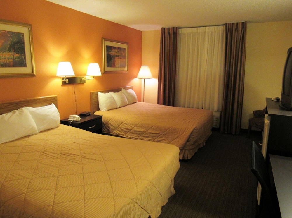 Rodeway Inn 10/28