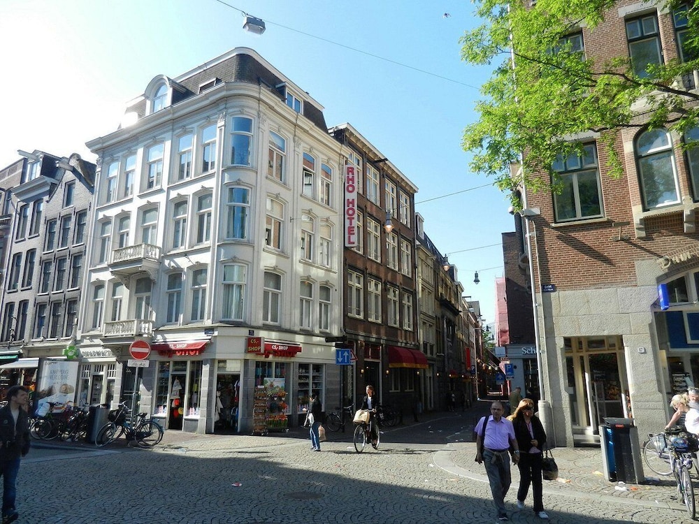 Rho Hotel 41/50