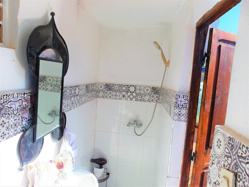Riad Chennaoui 36/38