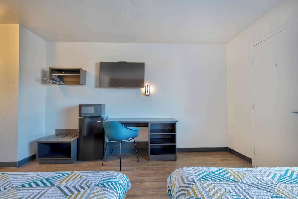 Motel6 Albuquerque, NM - Midtown 44/50