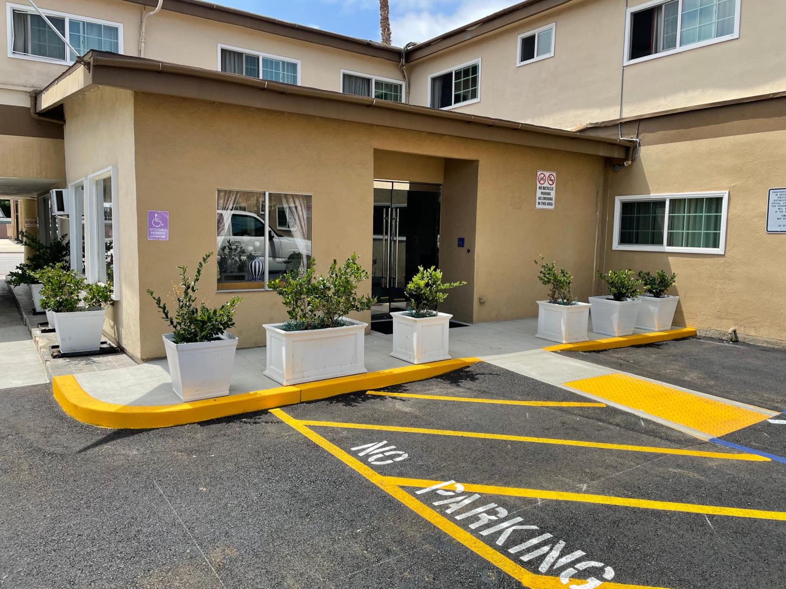 Grand Inn 32/38