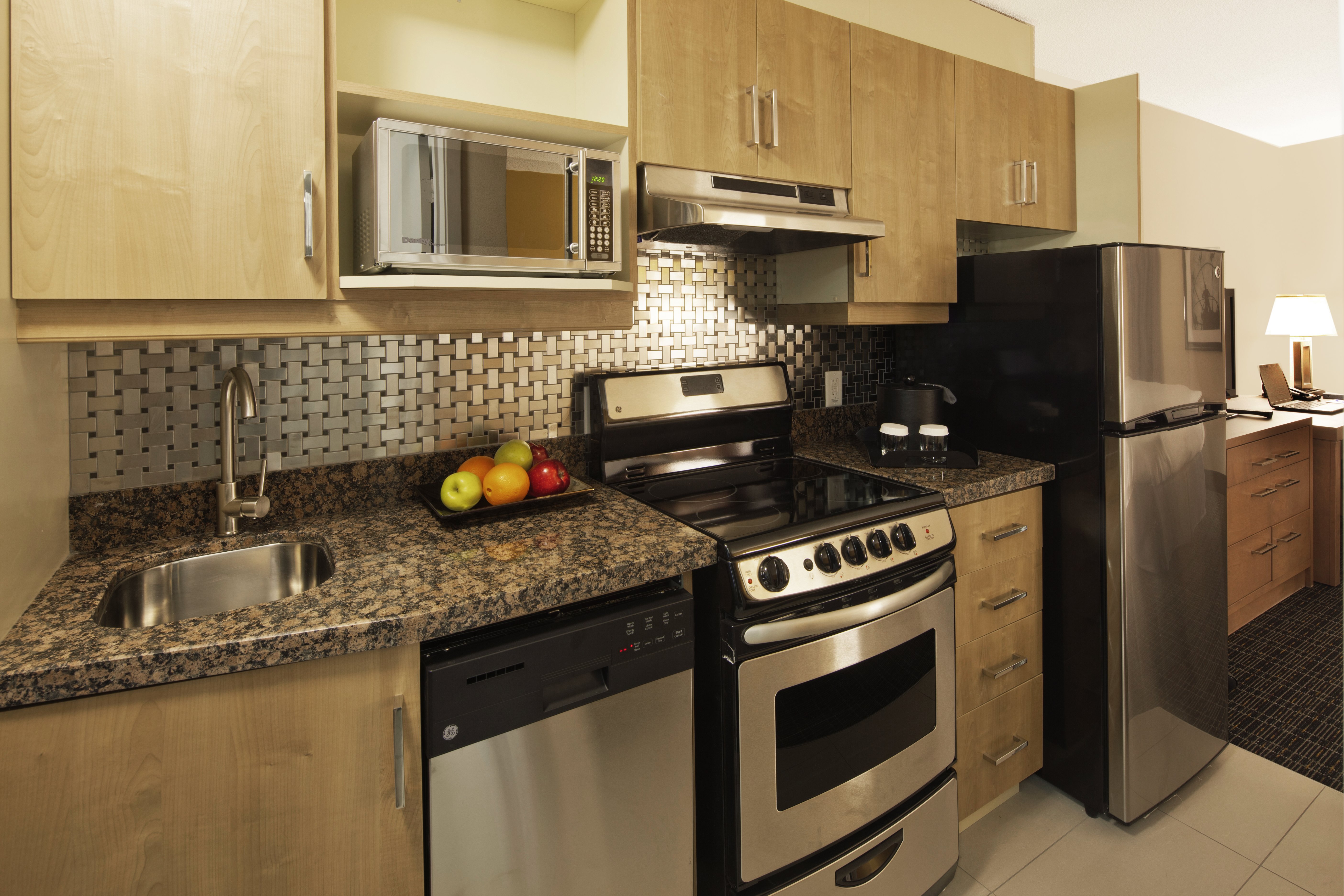 Canadas Best Value Inn Toronto 24/25