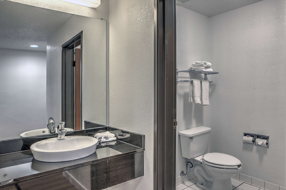 Motel6 Dallas, TX - Northwest 46/50