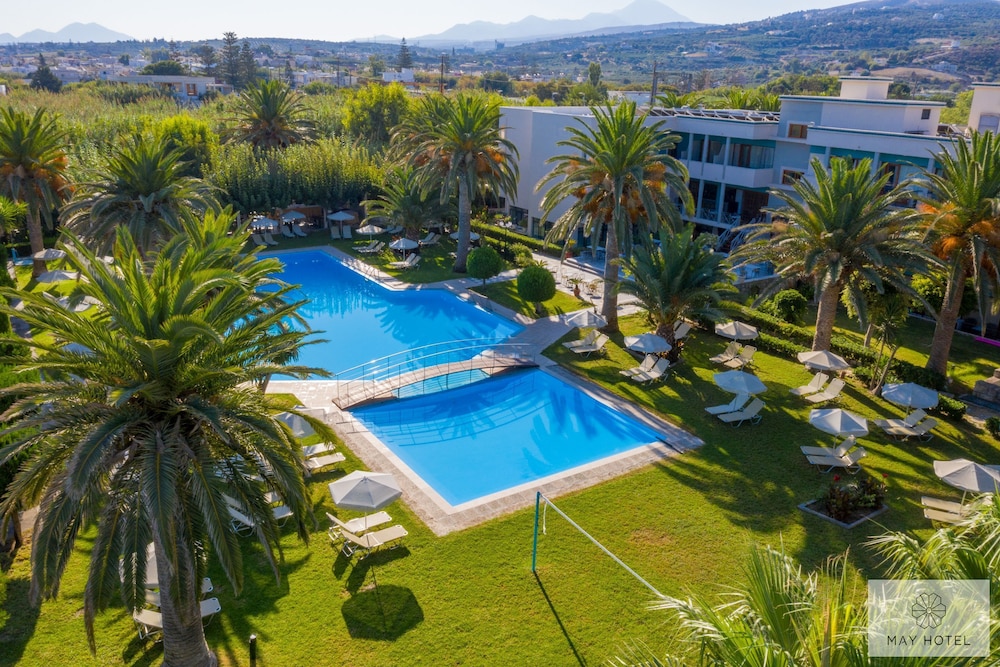 May Beach Hotel 36/43