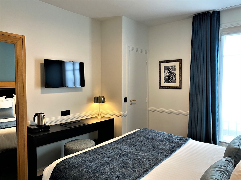 Hotel Le Cercle Tour Eiffel 16/50