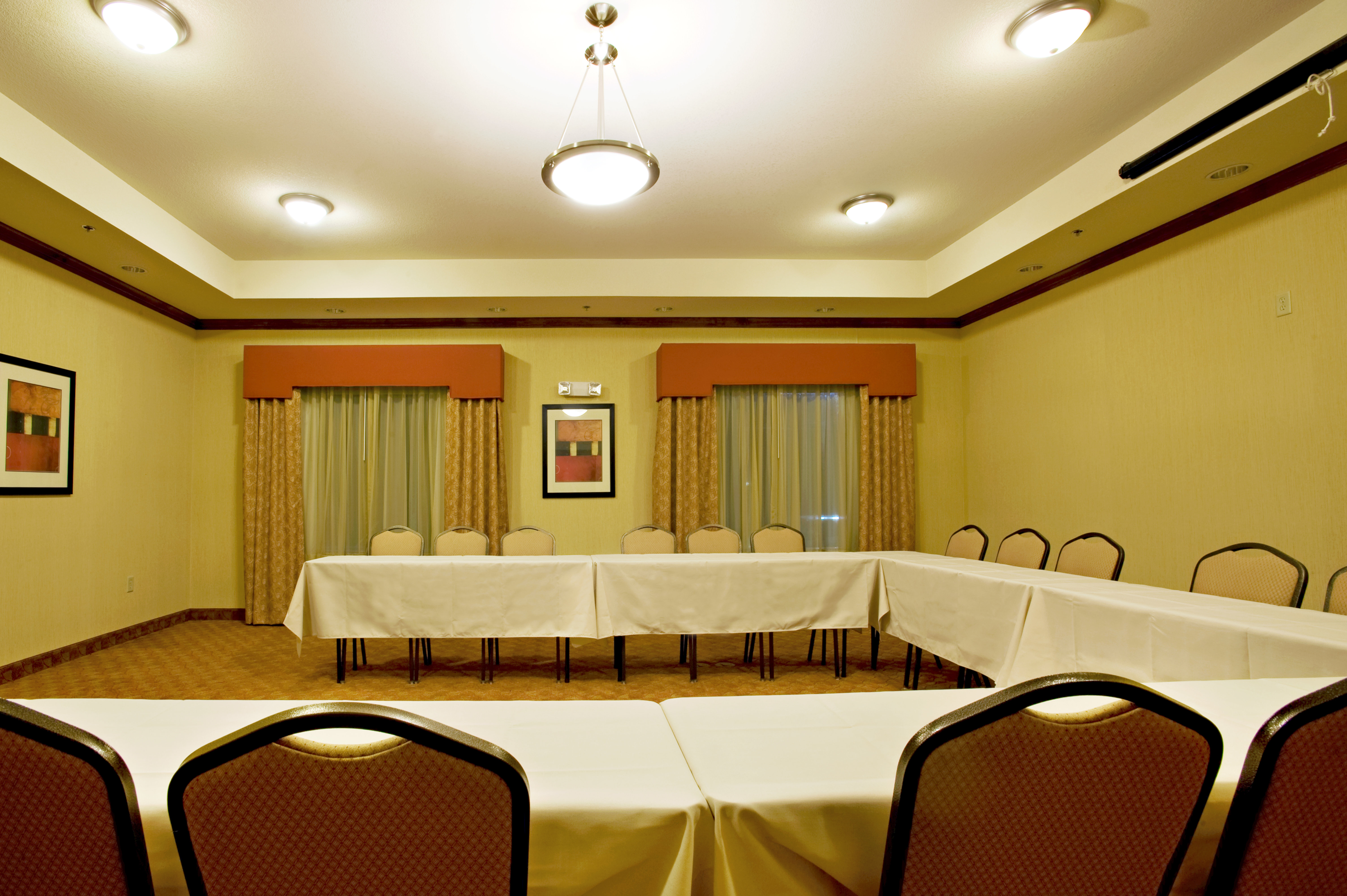 Holiday Inn Express Hotel & Suites Sweetwater 9/47