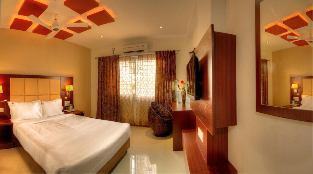 Rajmahal Inn 20/50