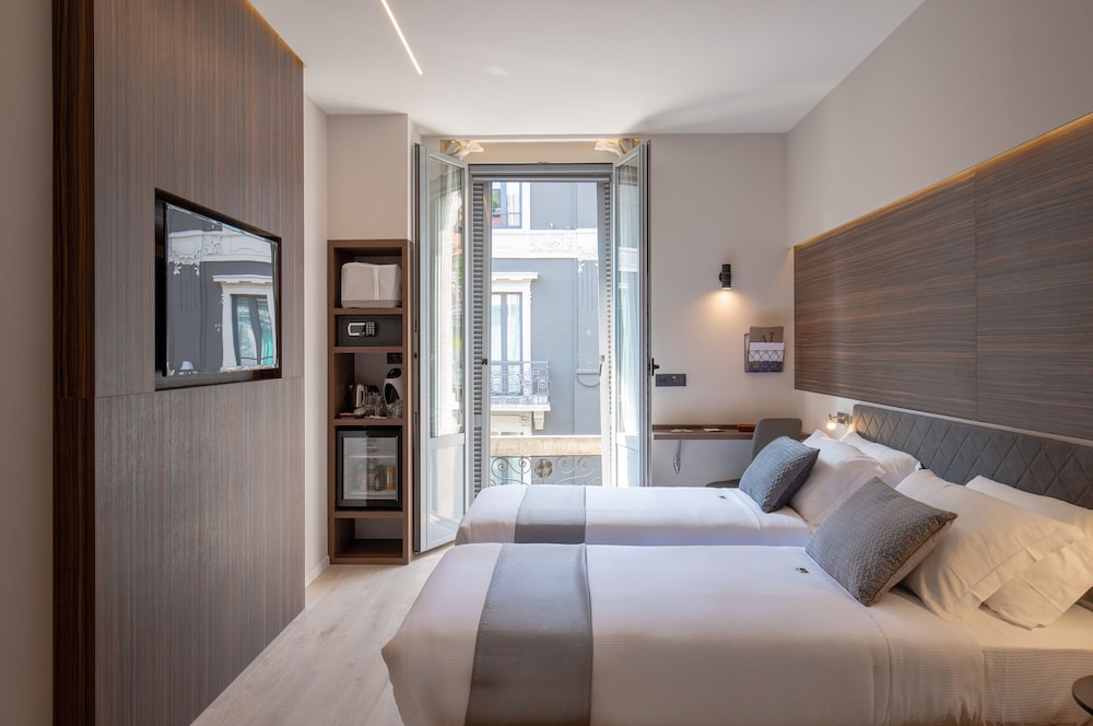 Aiello Hotels - Centrale 6/25