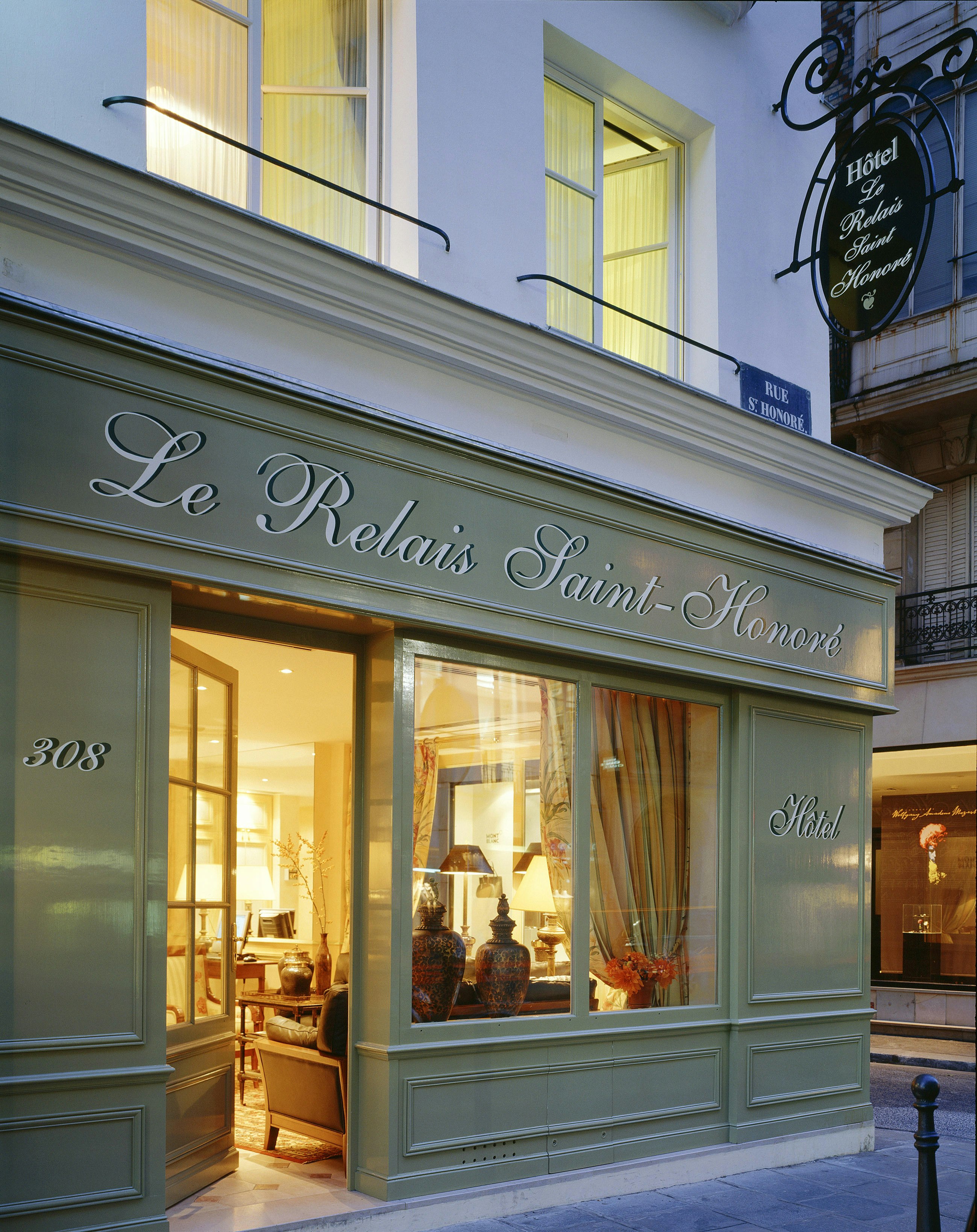 Le Relais Saint Honore 2/42