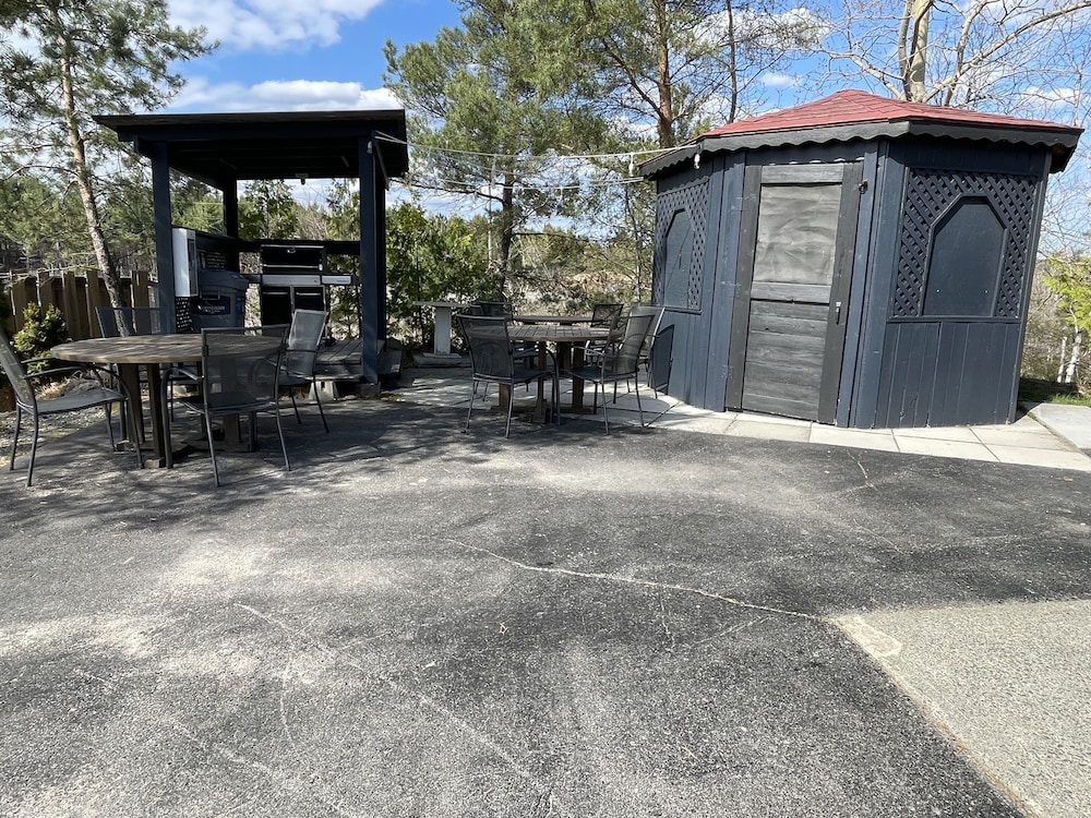 Moonlight Inn and Suites Sudbury 35/50