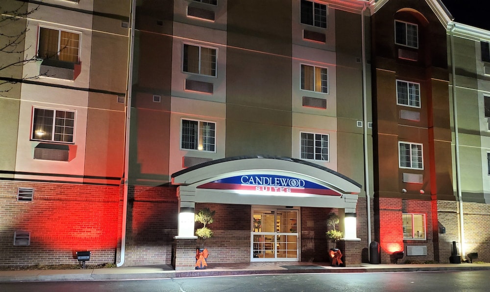 Candlewood Suites Fayetteville – University of Arkansas 1/63
