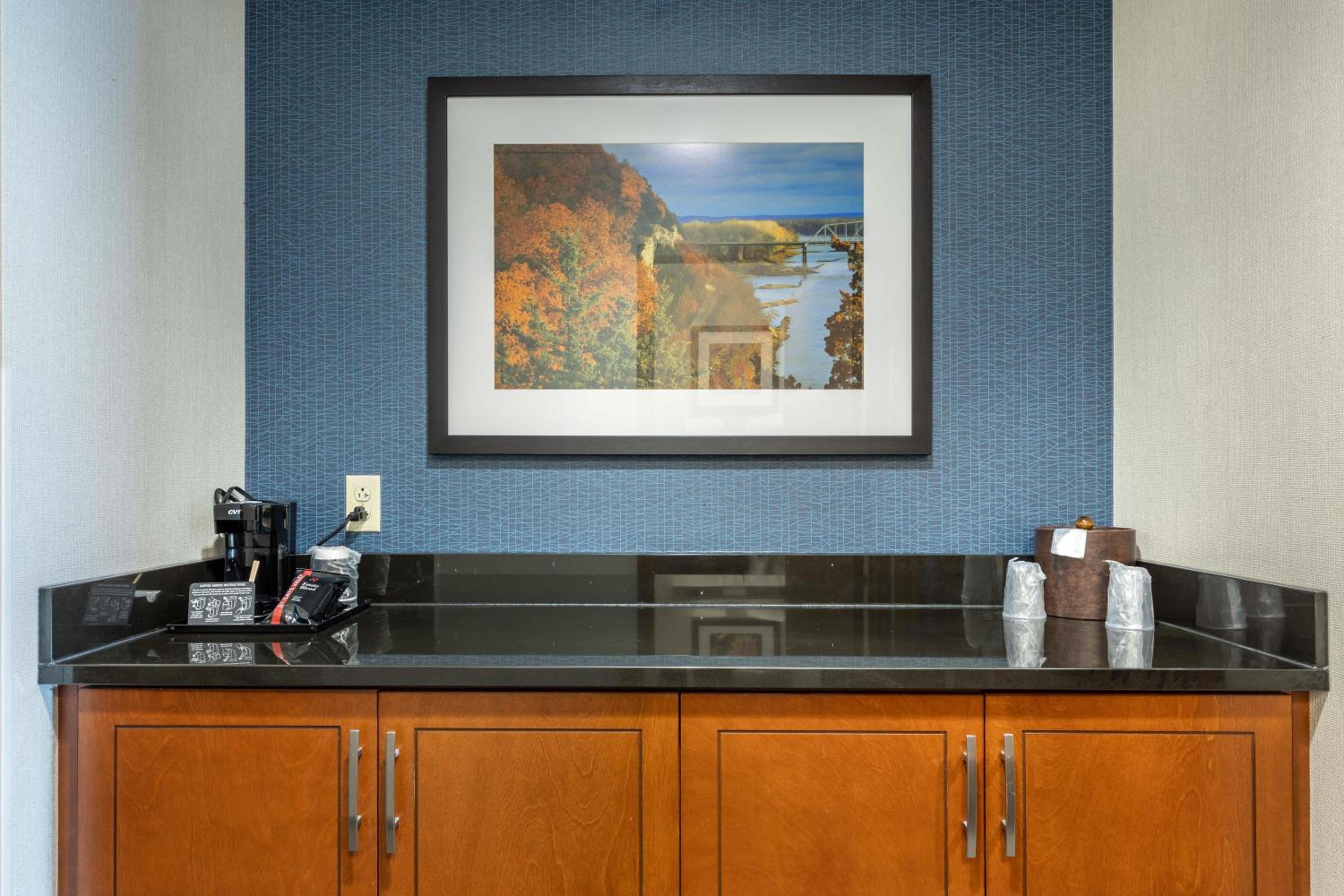 Howard Johnson Inn Columbia 7/50