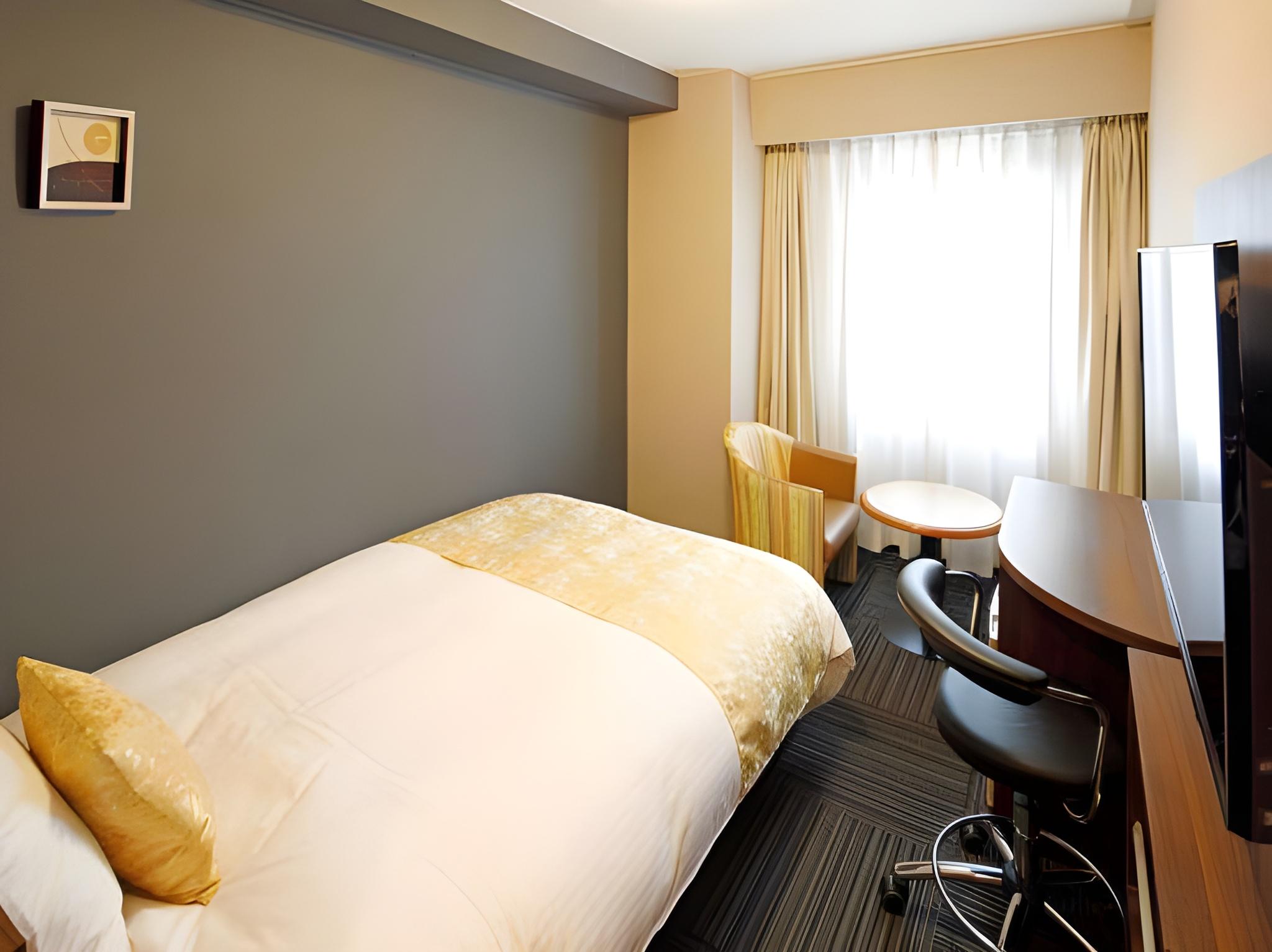 Room, Single, Semi Double Bed, Smoking