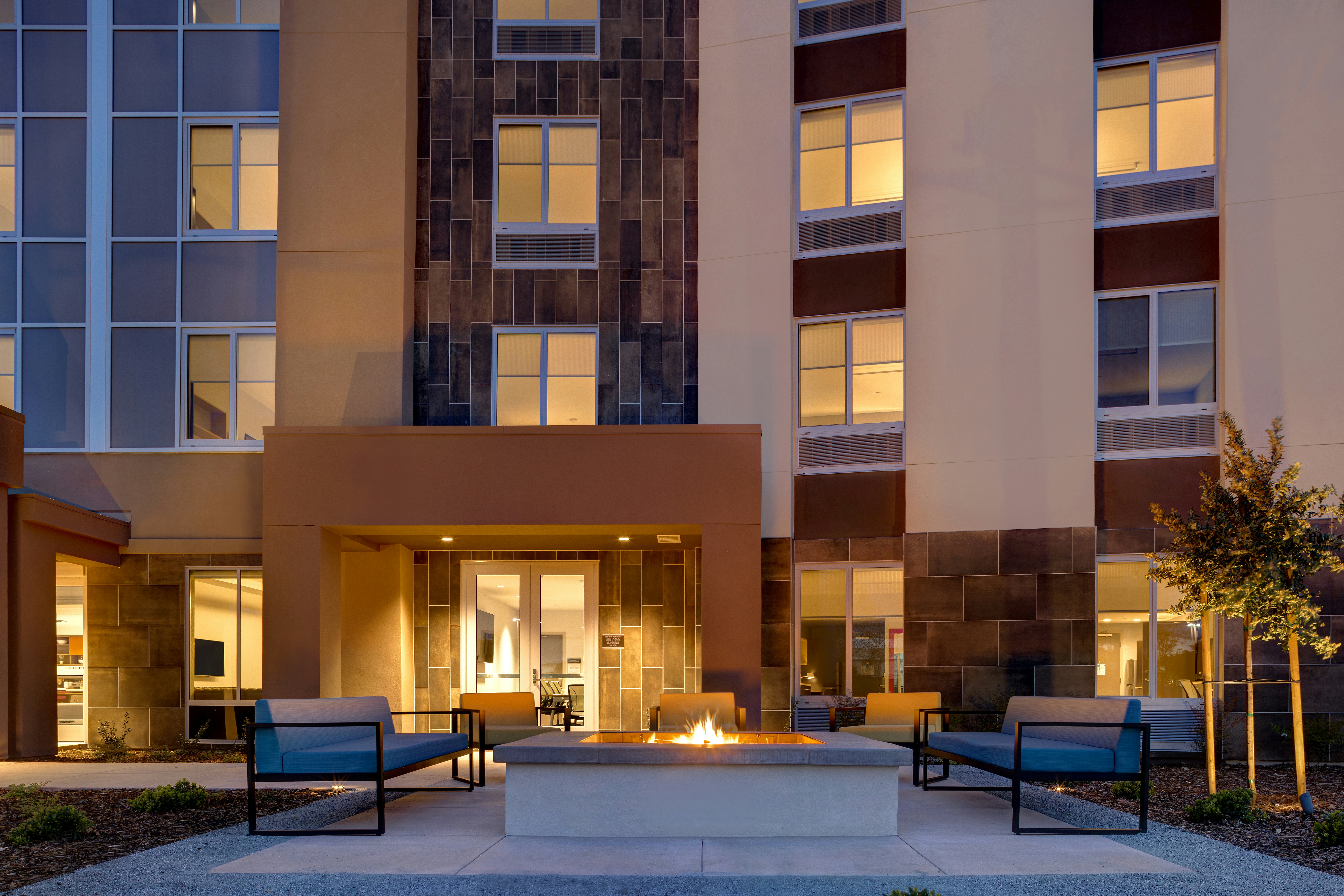 Home2 Suites by Hilton Petaluma 30/31