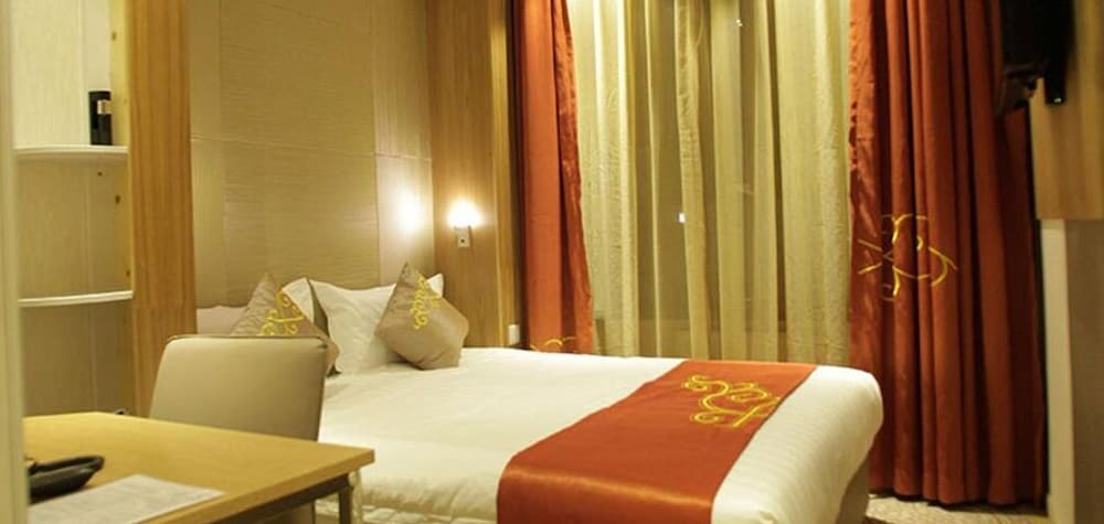 Hotel Nine 27/47