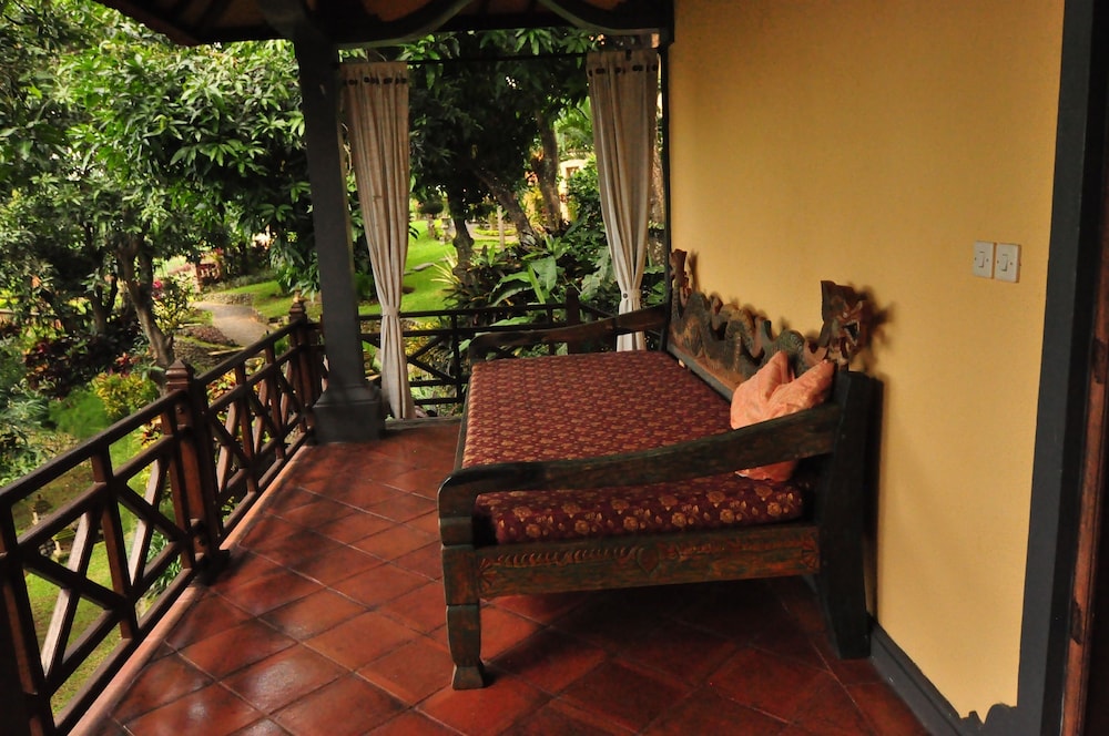 Puri Mangga Sea View Resort & Spa 8/66