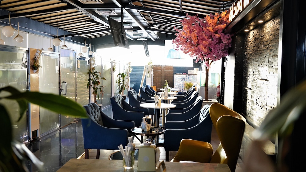 فندق جولدن نايت(Golden Night Hotel) 44/62