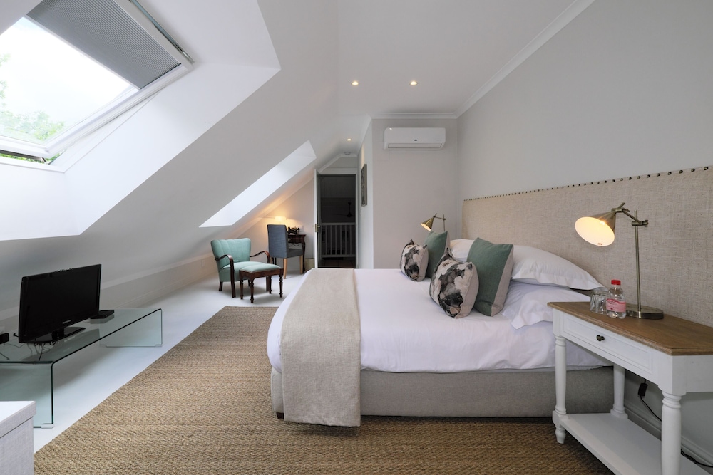 Chapter House Boutique Hotel 9/38