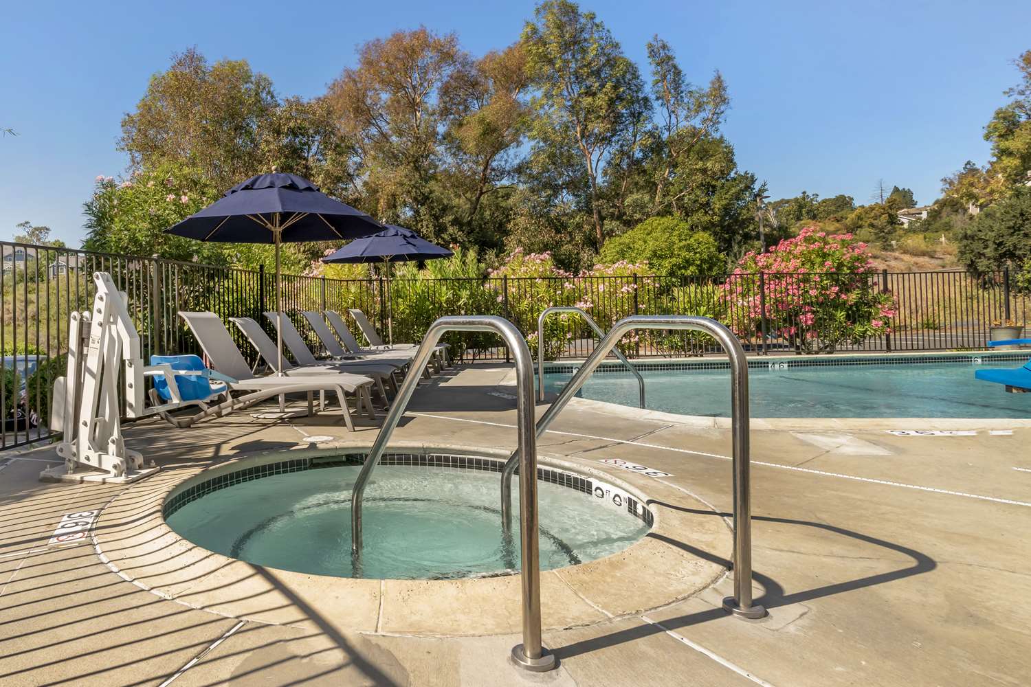 Best Western Plus Heritage Inn 38/40