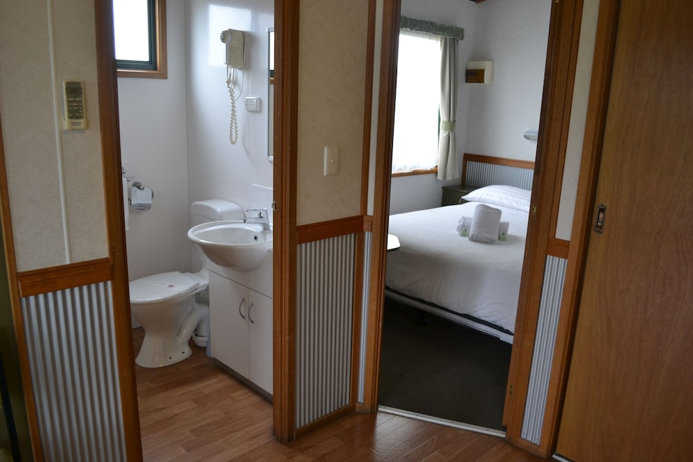 Warrnambool Claremont Holiday Village 38/42