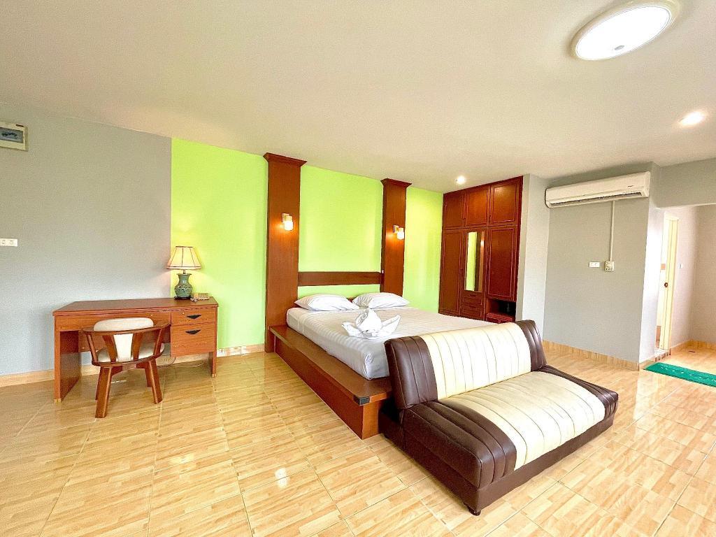 SUPERIOR, DOUBLE BED