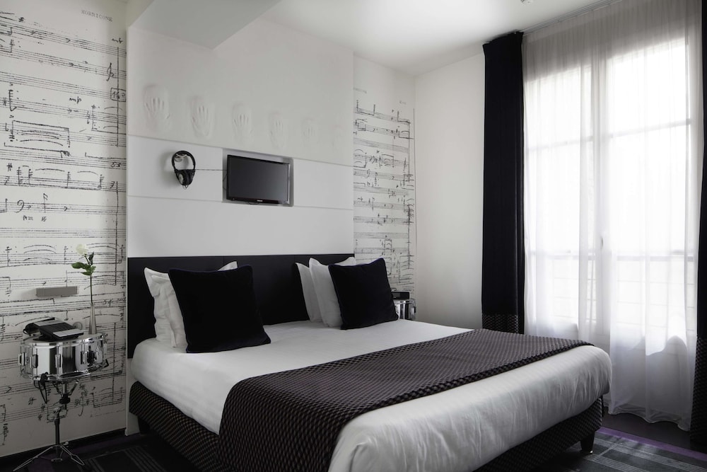Le 123 Sebastopol Astotel 18/50