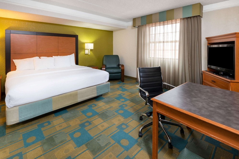 Travelodge by Wyndham Amarillo West Medical Center 12/30