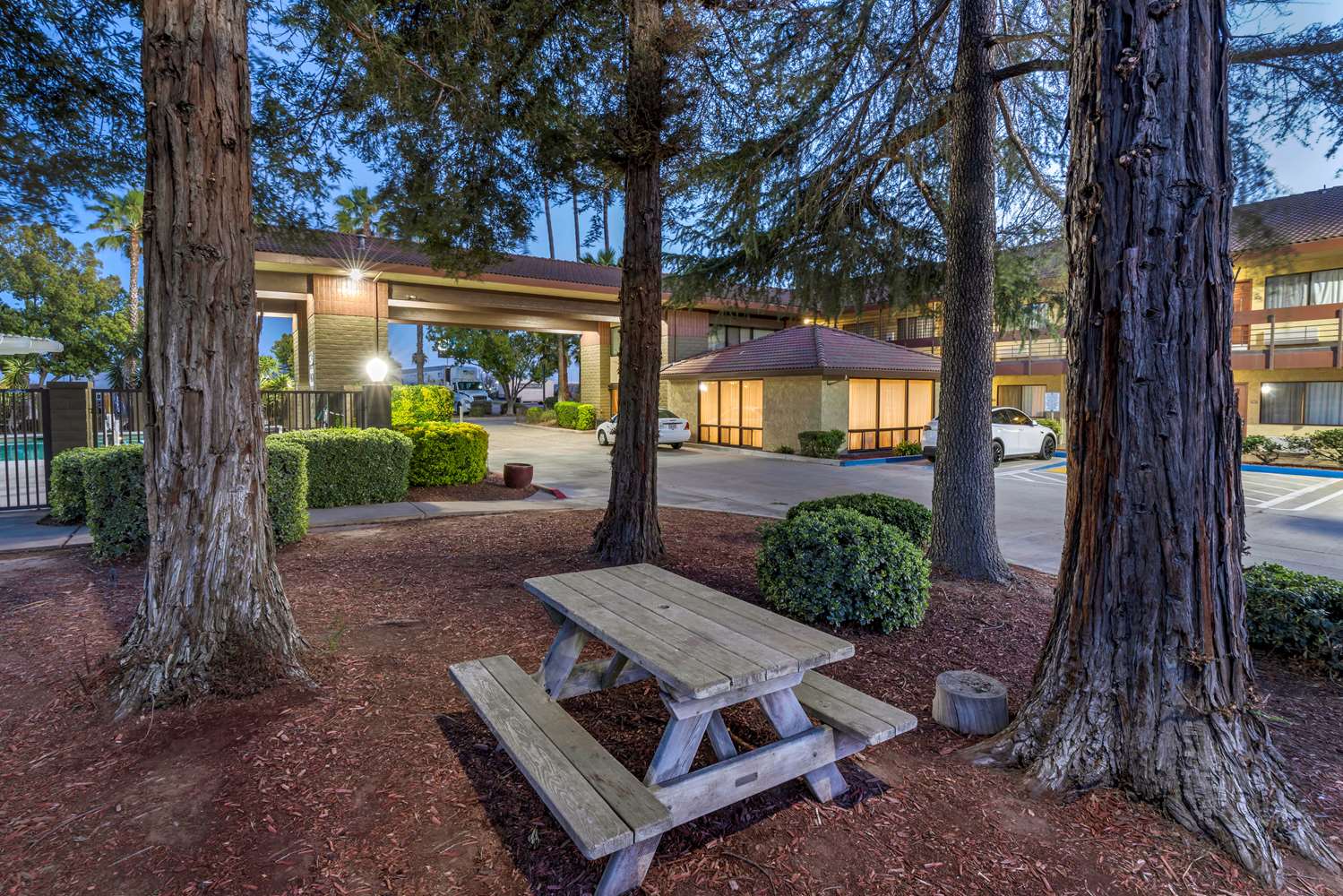 Best Western Orchard Inn 30/31